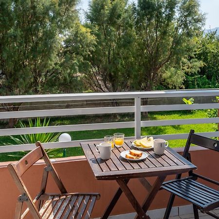 Jonathan Studio Apartments Тігакі Екстер'єр фото