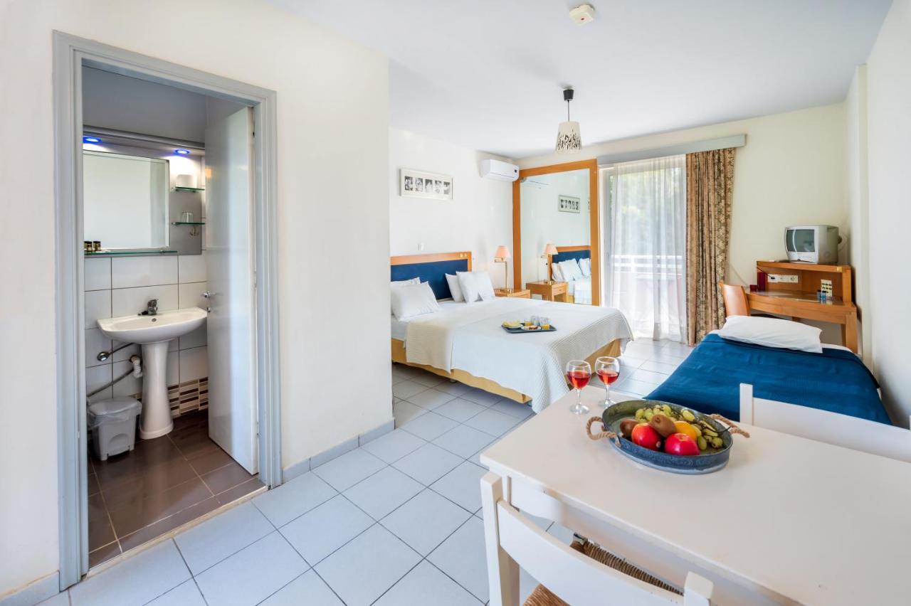 Jonathan Studio Apartments Тігакі Екстер'єр фото
