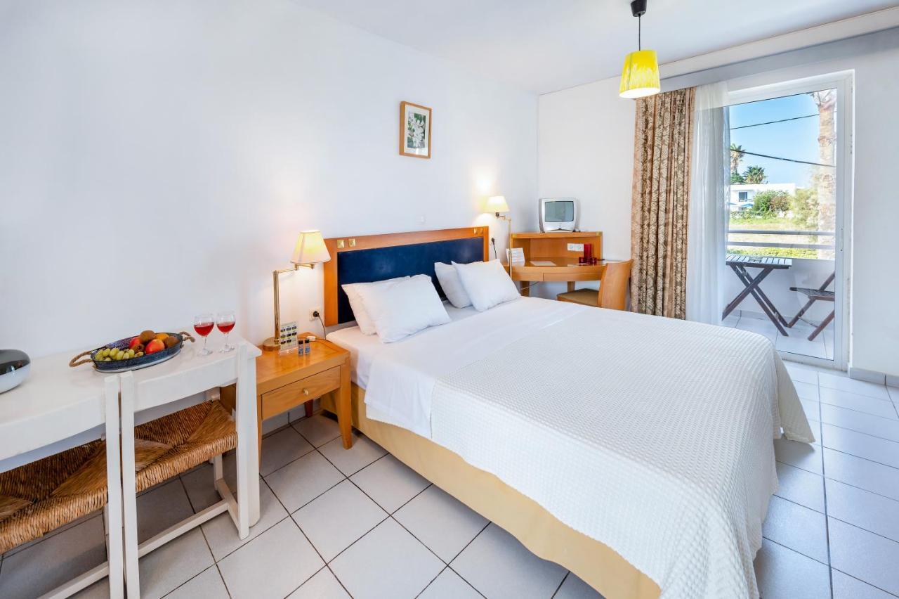 Jonathan Studio Apartments Тігакі Екстер'єр фото