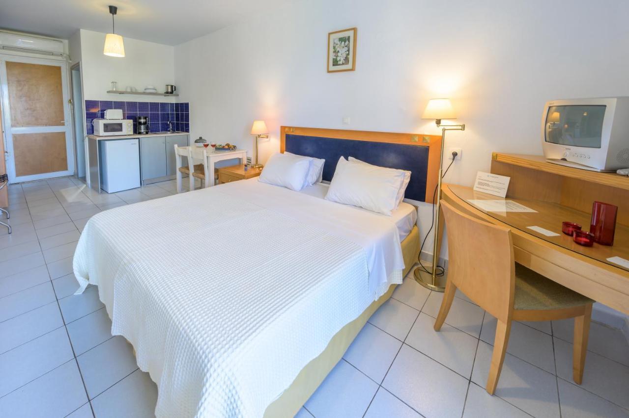 Jonathan Studio Apartments Тігакі Екстер'єр фото