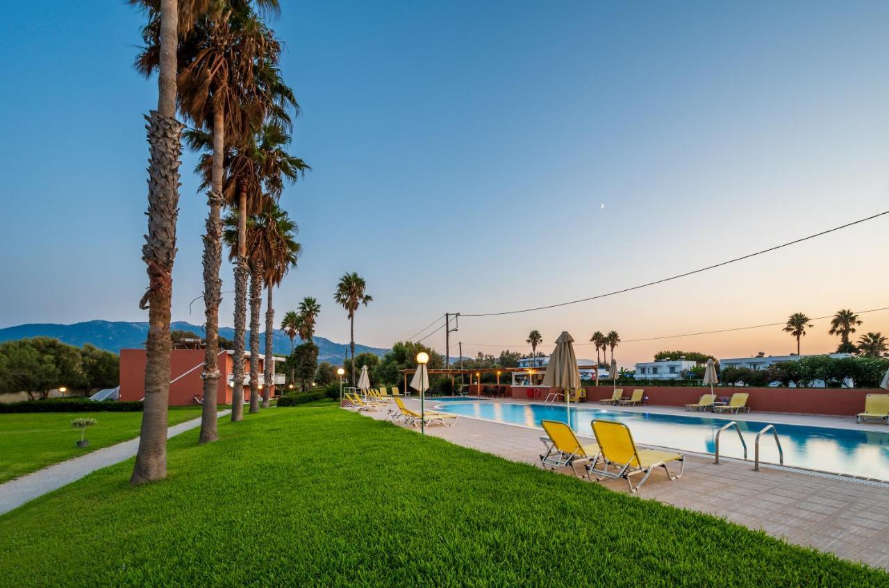 Jonathan Studio Apartments Тігакі Екстер'єр фото